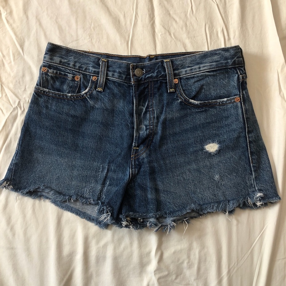 Levi’s 501 denim shorts size 29